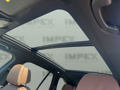 Used 2022 BMW X5 xDrive45e w/ Luxury Seating Package image 12