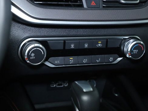 Certified 2025 Nissan Altima 2.5 SR AWD/4WD image 26