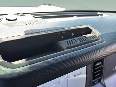 Used 2022 Ford Bronco Outer Banks AWD/4WD image 26