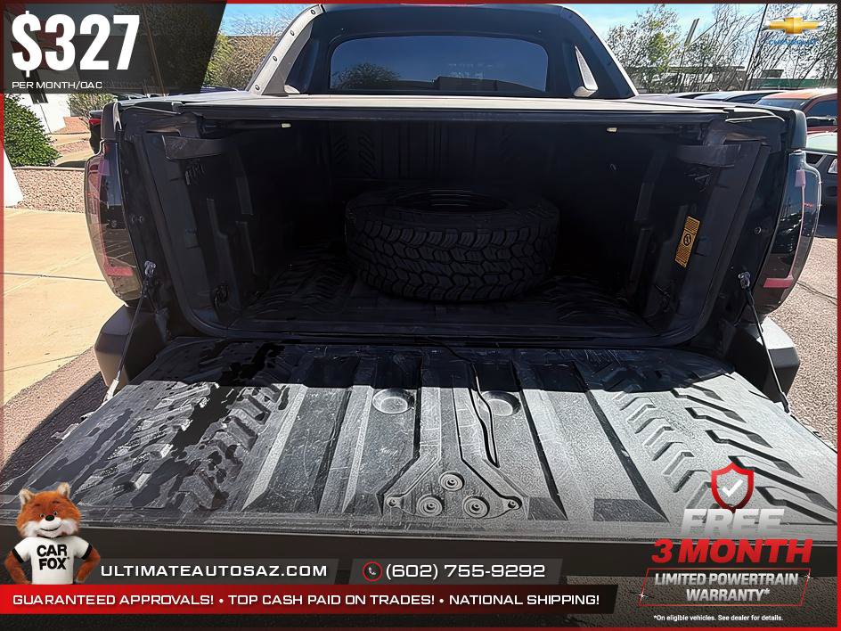 Used 2004 Chevrolet Avalanche 2500 w/ Preferred Equipment Group AWD/4WD image 25