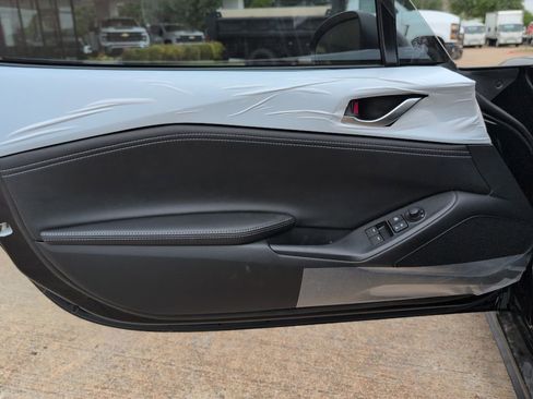 New 2026 MAZDA MX-5 Miata RF Grand Touring RWD image 9