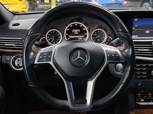 Used 2013 Mercedes-Benz E 350 E 350 4MATIC Wagon 4D image 27