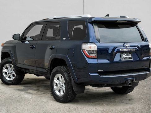 Used 2017 Toyota 4Runner SR5 Premium AWD/4WD image 11