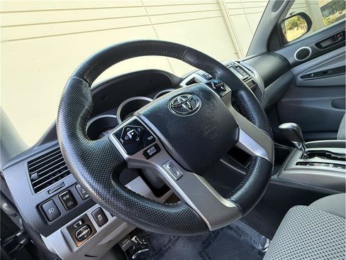 Used 2015 Toyota Tacoma PreRunner w/ TRD Sport Package RWD image 10