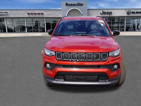 New 2025 Jeep Compass Latitude w/ Sun & Sound Group image 8