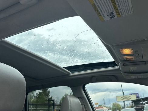 Used 2014 Subaru Forester 2.5i Limited image 16