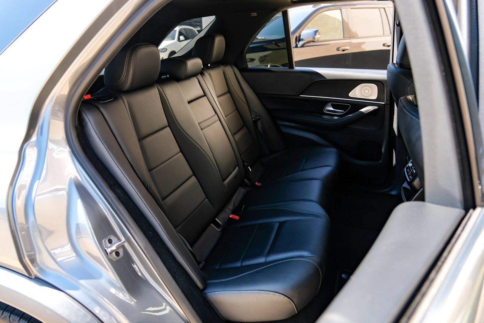 Used 2023 Mercedes-Benz GLE 350 w/ Premium Package image 45