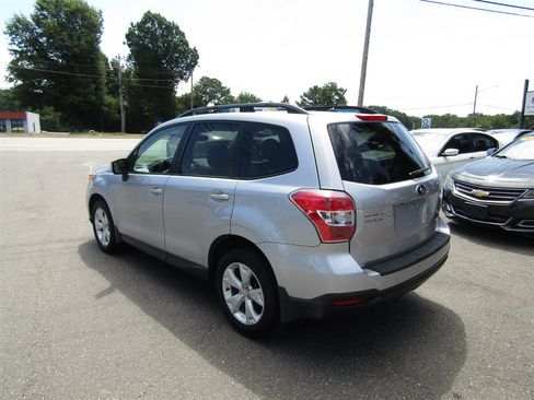Used 2015 Subaru Forester 2.5i Premium w/ Protection Package #1 AWD/4WD image 5