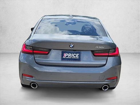 Used 2023 BMW 330i Sedan w/ Driving Assistance Package RWD image 7