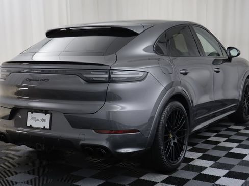 Used 2023 Porsche Cayenne GTS w/ Premium Package AWD/4WD image 16