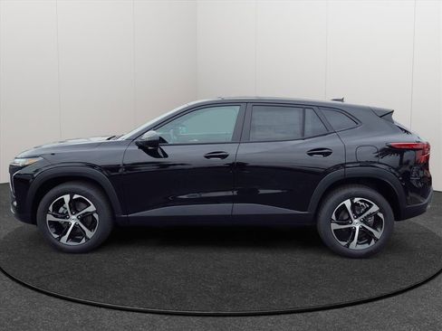 New 2026 Chevrolet Trax RS w/ Sunroof Package image 2