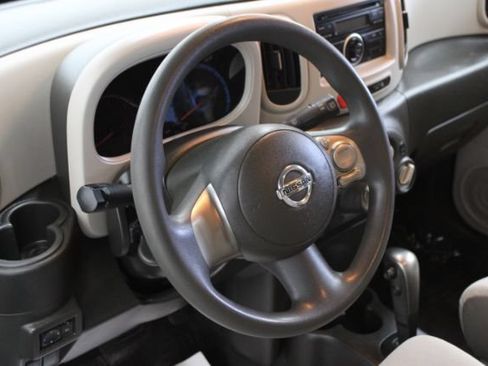 Used 2009 Nissan Cube 1.8 S w/ Interior Designer Pkg FWD image 11