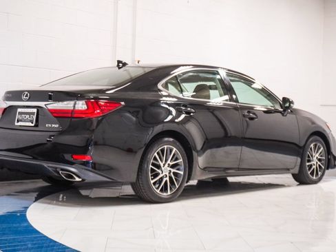 Used 2018 Lexus ES 350 w/ Luxury Package w/Wood Trim FWD image 6