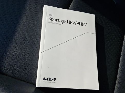 Used 2023 Kia Sportage EX w/ EX Premium Package AWD/4WD image 26