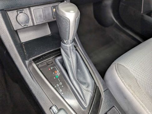 Used 2016 Toyota Corolla LE image 27