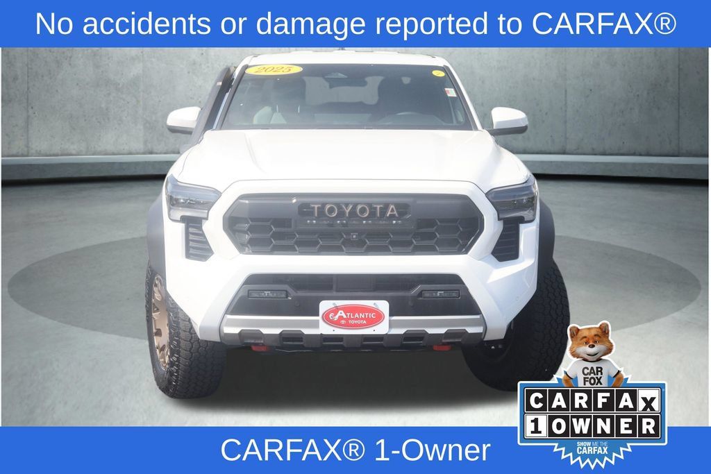 Used 2025 Toyota Tacoma 4x4 Double Cab Hybrid image 2