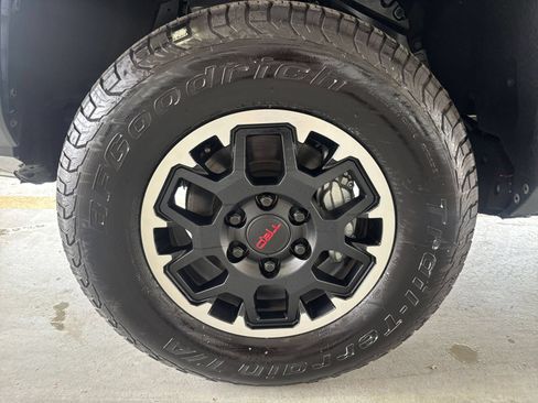 Used 2024 Toyota Tacoma TRD Off-Road AWD/4WD image 24