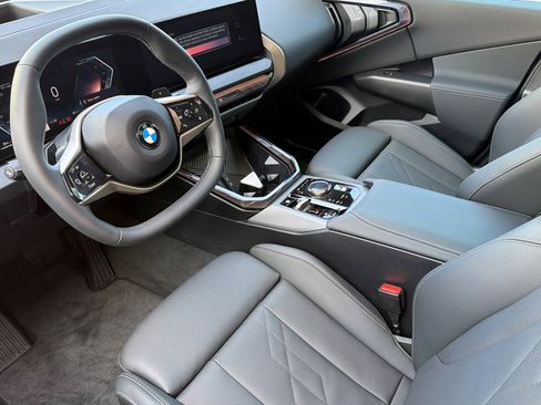 Used 2025 BMW X3 xDrive30i w/ Premium Package image 11