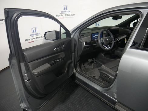 New 2026 Honda Prologue EX image 10