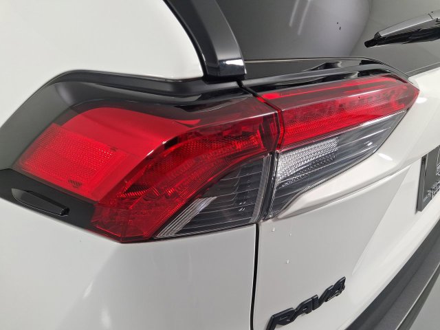 Used 2023 Toyota RAV4 AWD Hybrid image 30
