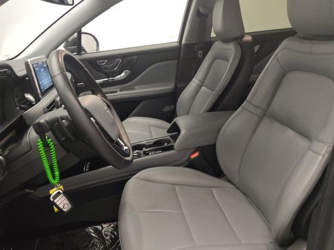 Used 2022 Lincoln Corsair FWD w/ Equipment Group 101A image 17