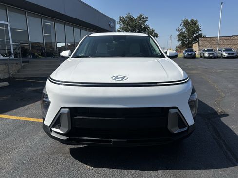 Used 2025 Hyundai Kona SEL AWD/4WD image 5