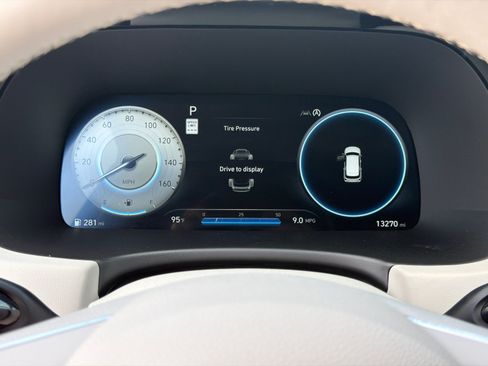 Certified 2025 Hyundai Palisade Calligraphy FWD image 27
