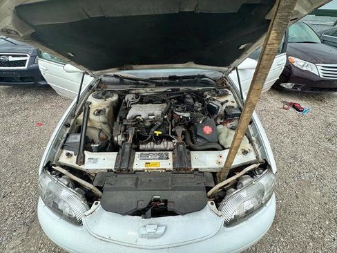 Used 1995 Chevrolet Monte Carlo LS FWD image 38