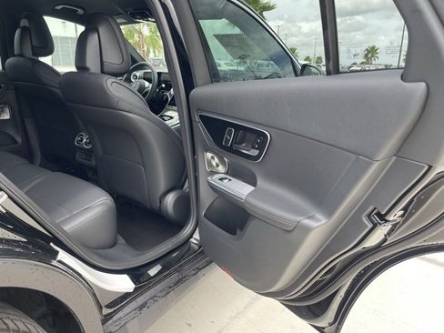 New 2025 Mercedes-Benz GLC 300 image 19