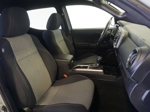 Certified 2023 Toyota Tacoma TRD Sport AWD/4WD image 23