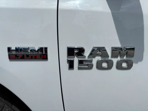 Used 2016 RAM 1500 Lone Star RWD image 3
