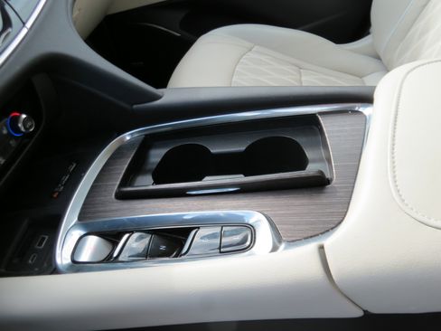 Used 2024 Buick Enclave Avenir w/ Trailering Package, 5000 lbs. image 24