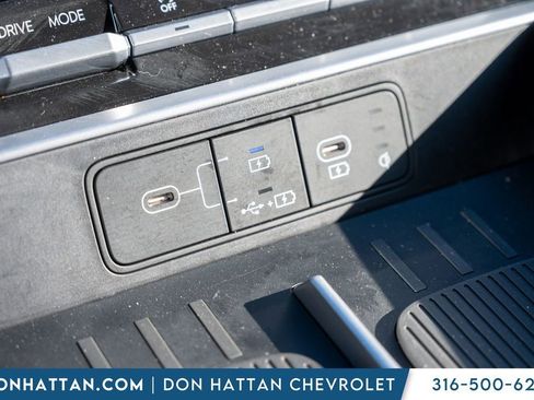 Used 2024 Hyundai Santa Fe SEL FWD image 15