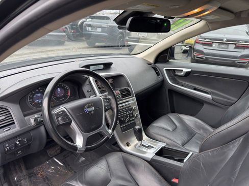 Used 2011 Volvo XC60 3.2 image 17