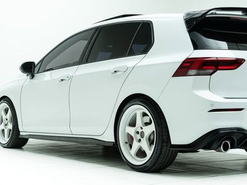 Used 2022 Volkswagen GTI SE image 20