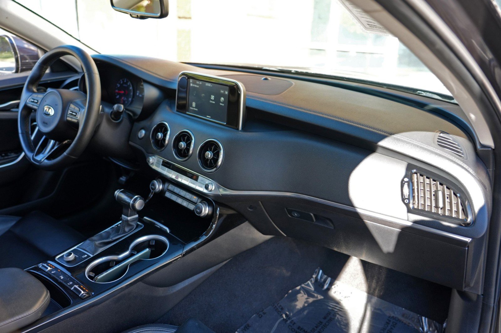 Used 2019 Kia Stinger AWD/4WD image 13