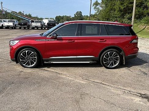 Used 2020 Lincoln Aviator Reserve w/ Equipment Group 202A AWD/4WD image 4