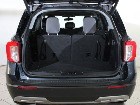 Certified 2022 Ford Explorer XLT w/ Equipment Group 202A image 22