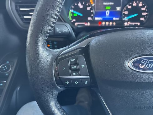 Used 2021 Ford Escape SEL image 12