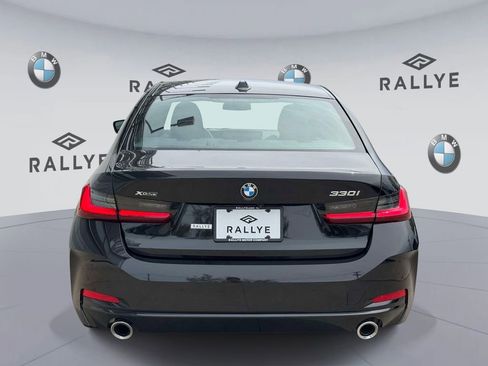 Certified 2025 BMW 330i xDrive Sedan w/ Premium Package AWD/4WD image 4