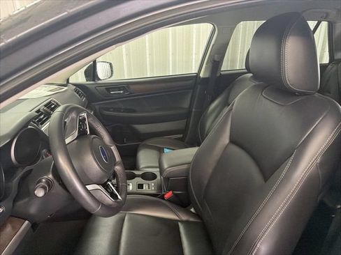 Used 2019 Subaru Outback 3.6R Limited AWD/4WD image 10