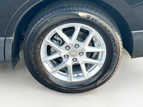 Used 2022 Chevrolet Equinox LT AWD/4WD image 32