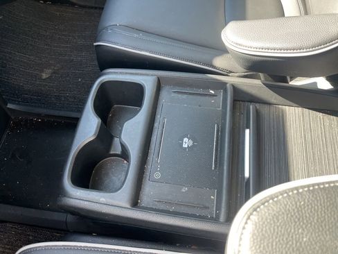 Used 2025 Honda Odyssey Touring image 11