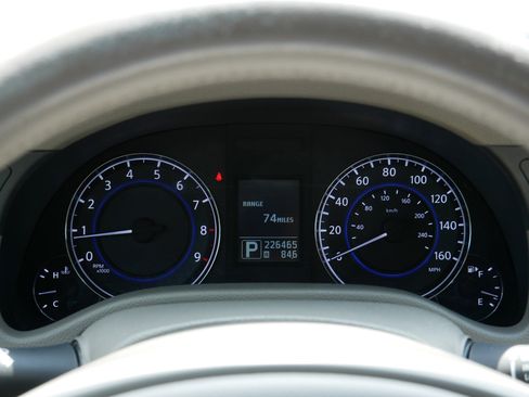 Used 2010 INFINITI G37 x Sedan w/ Premium Pkg AWD/4WD image 21