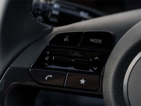 New 2025 Hyundai Elantra SEL image 11