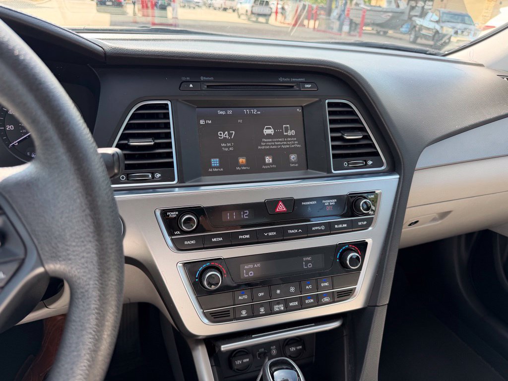 Used 2017 Hyundai Sonata SE FWD image 8