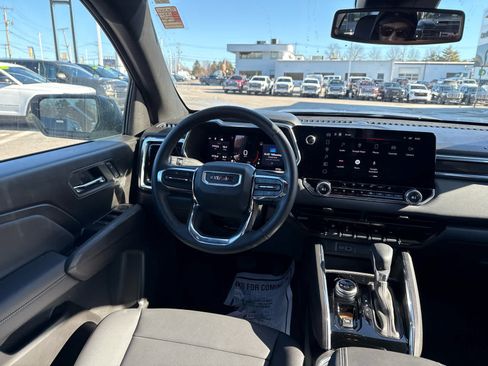 Certified 2024 GMC Canyon Elevation w/ Elevation Premium Package AWD/4WD image 12