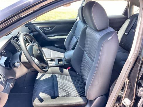 Used 2016 Nissan Altima 2.5 S w/ Power Driver Seat Package FWD image 11