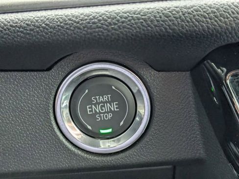 New 2026 Chevrolet Traverse LT FWD image 21