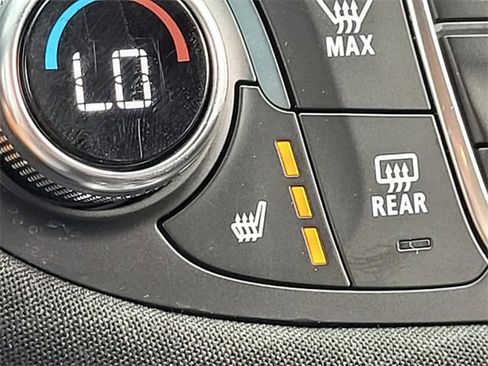 Used 2024 Chevrolet Malibu LT image 21